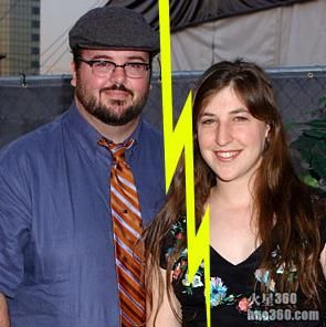 《生活大爆炸 The Big Bang Theory》女星Mayim Bialik离婚